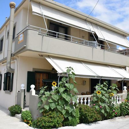 Sunflower Apartments Kalamaki  Buitenkant foto