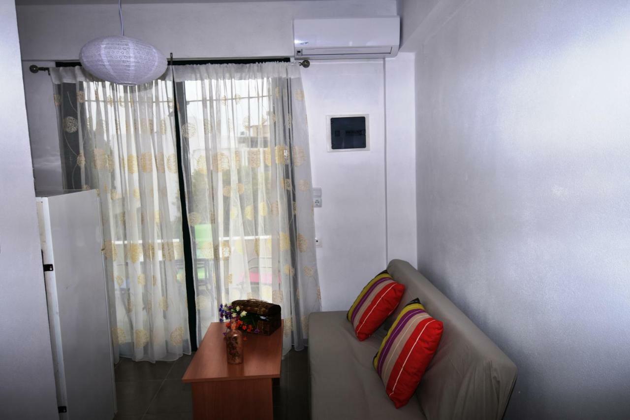 Sunflower Apartments Kalamaki  Buitenkant foto