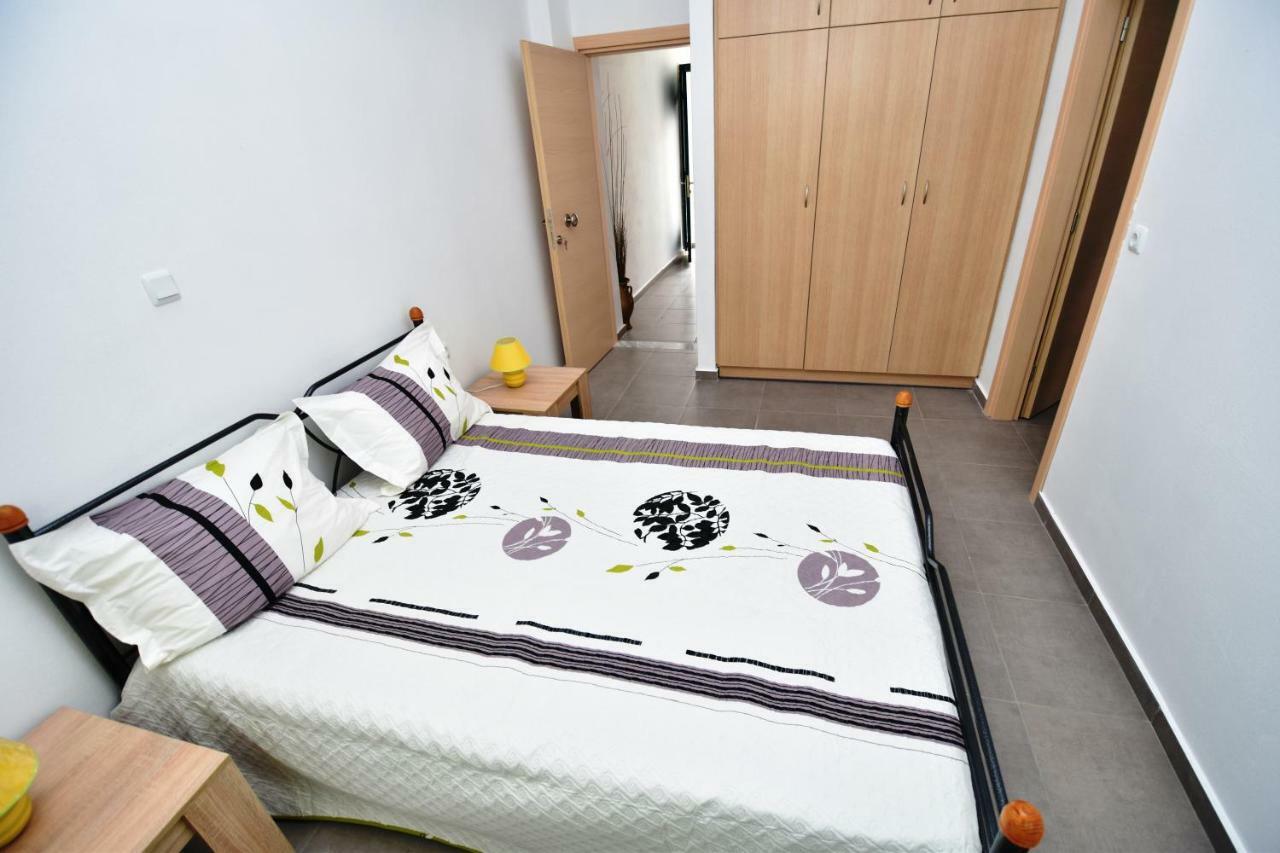 Sunflower Apartments Kalamaki  Buitenkant foto